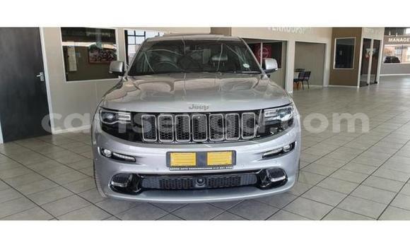 Acheter Occasion Voiture Jeep Grand Cherokee SRT8 Gris à Mbabane, Manzini Acheter Occasion Voiture Jeep Grand Cherokee SRT8 Gris à Mbabane, Manzini