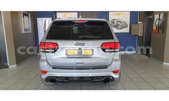 Acheter Occasion Voiture Jeep Grand Cherokee SRT8 Gris à Mbabane, Manzini Acheter Occasion Voiture Jeep Grand Cherokee SRT8 Gris à Mbabane, Manzini