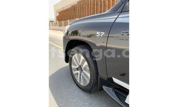 Nunua Imported Toyota Land Cruiser Black Gari ndani ya Import - Dubai nchini Hhohho Nunua Imported Toyota Land Cruiser Black Gari ndani ya Import - Dubai nchini Hhohho