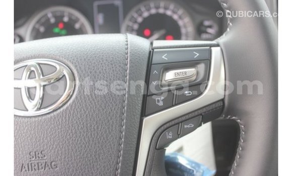 Buy Import Toyota Land Cruiser White Car in Import - Dubai in Hhohho Buy Import Toyota Land Cruiser White Car in Import - Dubai in Hhohho