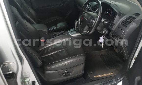 Buy Used Isuzu KB Silver Car in Mbabane in Manzini Buy Used Isuzu KB Silver Car in Mbabane in Manzini