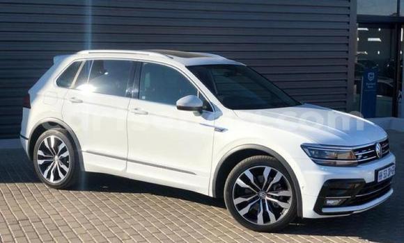 Buy Used Volkswagen Tiguan White Car in Mbabane in Manzini Buy Used Volkswagen Tiguan White Car in Mbabane in Manzini