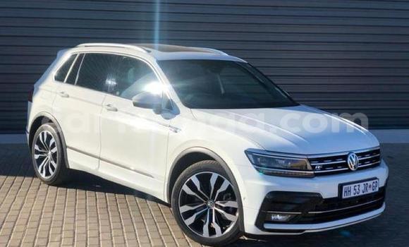 Buy Used Volkswagen Tiguan White Car in Mbabane in Manzini Buy Used Volkswagen Tiguan White Car in Mbabane in Manzini