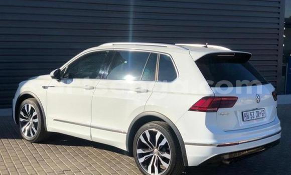 Buy Used Volkswagen Tiguan White Car in Mbabane in Manzini Buy Used Volkswagen Tiguan White Car in Mbabane in Manzini
