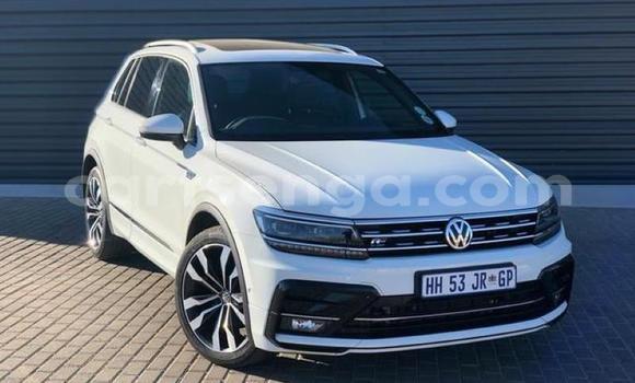 Buy Used Volkswagen Tiguan White Car in Mbabane in Manzini Buy Used Volkswagen Tiguan White Car in Mbabane in Manzini