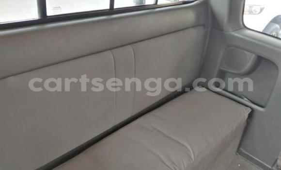 Nunua Ilio tumika Toyota Hilux White Gari ndani ya Manzini nchini Manzini Nunua Ilio tumika Toyota Hilux White Gari ndani ya Manzini nchini Manzini