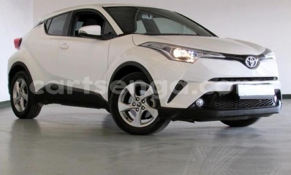Buy Used Toyota C-HR White Car in Mbabane in Manzini Buy Used Toyota C-HR White Car in Mbabane in Manzini