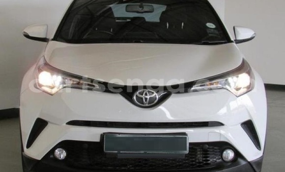 Buy Used Toyota C-HR White Car in Mbabane in Manzini Buy Used Toyota C-HR White Car in Mbabane in Manzini