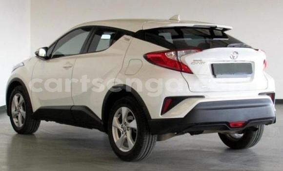 Buy Used Toyota C-HR White Car in Mbabane in Manzini Buy Used Toyota C-HR White Car in Mbabane in Manzini