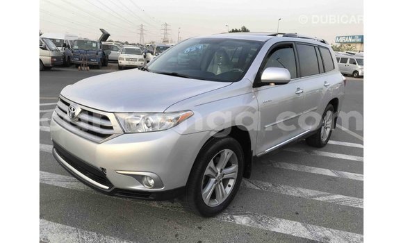 Buy Import Toyota Highlander Other Car in Import - Dubai in Hhohho Buy Import Toyota Highlander Other Car in Import - Dubai in Hhohho
