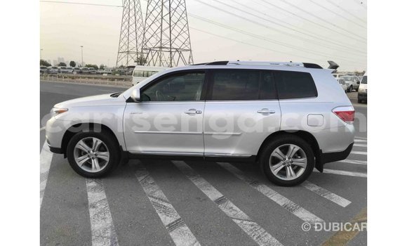 Buy Import Toyota Highlander Other Car in Import - Dubai in Hhohho Buy Import Toyota Highlander Other Car in Import - Dubai in Hhohho