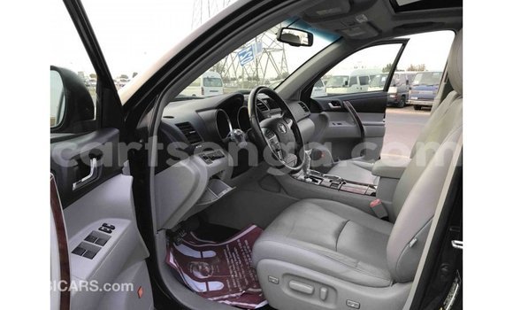 Buy Import Toyota Highlander Black Car in Import - Dubai in Hhohho Buy Import Toyota Highlander Black Car in Import - Dubai in Hhohho