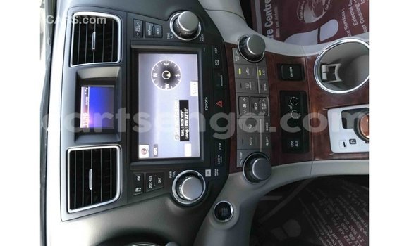 Buy Import Toyota Highlander Black Car in Import - Dubai in Hhohho Buy Import Toyota Highlander Black Car in Import - Dubai in Hhohho