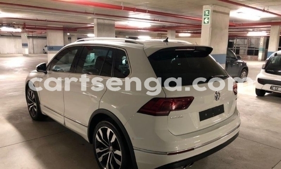 Acheter Occasion Voiture Volkswagen Tiguan Blanc à Hlatikulu, Shiselweni District Acheter Occasion Voiture Volkswagen Tiguan Blanc à Hlatikulu, Shiselweni District