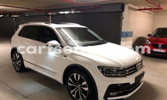 Acheter Occasion Voiture Volkswagen Tiguan Blanc à Hlatikulu, Shiselweni District Acheter Occasion Voiture Volkswagen Tiguan Blanc à Hlatikulu, Shiselweni District