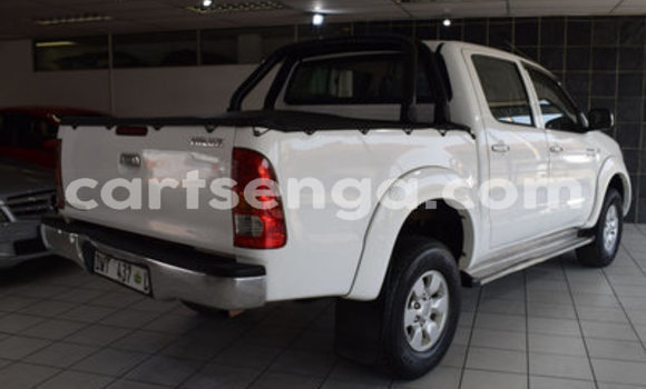 Acheter Occasion Voiture Toyota Hilux Blanc à Big Bend, Lubombo District Acheter Occasion Voiture Toyota Hilux Blanc à Big Bend, Lubombo District