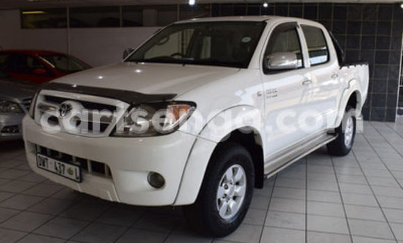 Acheter Occasion Voiture Toyota Hilux Blanc à Big Bend, Lubombo District Acheter Occasion Voiture Toyota Hilux Blanc à Big Bend, Lubombo District