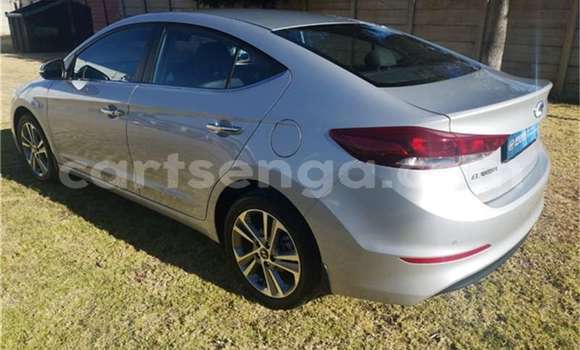 Acheter Occasion Voiture Hyundai Elantra Gris à Ezulwini, Hhohho Acheter Occasion Voiture Hyundai Elantra Gris à Ezulwini, Hhohho