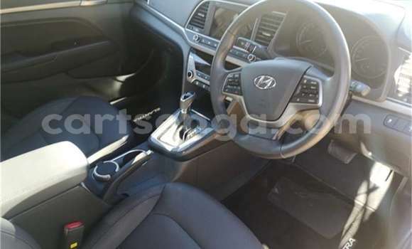 Acheter Occasion Voiture Hyundai Elantra Gris à Ezulwini, Hhohho Acheter Occasion Voiture Hyundai Elantra Gris à Ezulwini, Hhohho