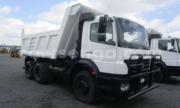 Nunua Ilio tumika Mercedes‒Benz 2628 White Lori ndani ya Ezulwini nchini Hhohho Nunua Ilio tumika Mercedes‒Benz 2628 White Lori ndani ya Ezulwini nchini Hhohho