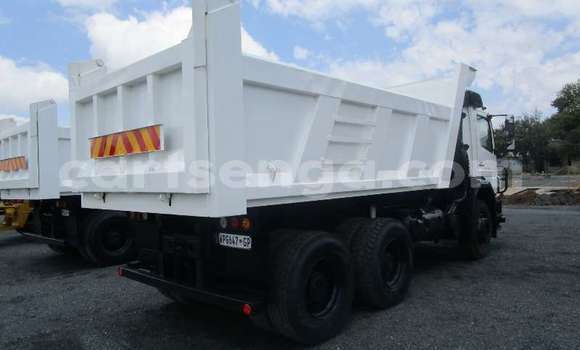 Nunua Ilio tumika Mercedes‒Benz 2628 White Lori ndani ya Ezulwini nchini Hhohho Nunua Ilio tumika Mercedes‒Benz 2628 White Lori ndani ya Ezulwini nchini Hhohho