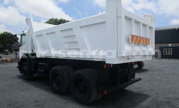 Nunua Ilio tumika Mercedes‒Benz 2628 White Lori ndani ya Ezulwini nchini Hhohho Nunua Ilio tumika Mercedes‒Benz 2628 White Lori ndani ya Ezulwini nchini Hhohho