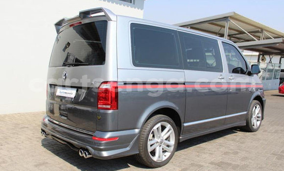 Nunua Ilio tumika Volkswagen Caravelle Silver Gari ndani ya Ezulwini nchini Hhohho Nunua Ilio tumika Volkswagen Caravelle Silver Gari ndani ya Ezulwini nchini Hhohho