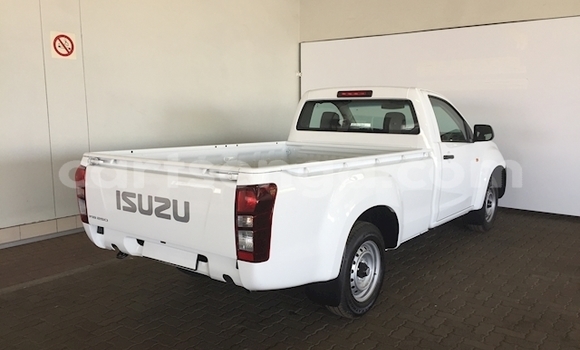 Acheter Occasion Voiture Isuzu KB Blanc à Ezulwini, Hhohho Acheter Occasion Voiture Isuzu KB Blanc à Ezulwini, Hhohho