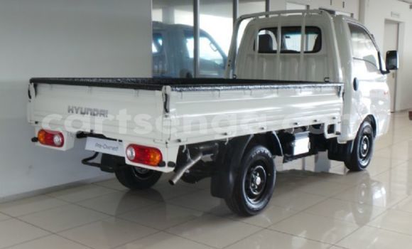 Nunua Ilio tumika Hyundai H1 White Gari ndani ya Hlatikulu nchini Wilaya ya Shiselweni Nunua Ilio tumika Hyundai H1 White Gari ndani ya Hlatikulu nchini Wilaya ya Shiselweni