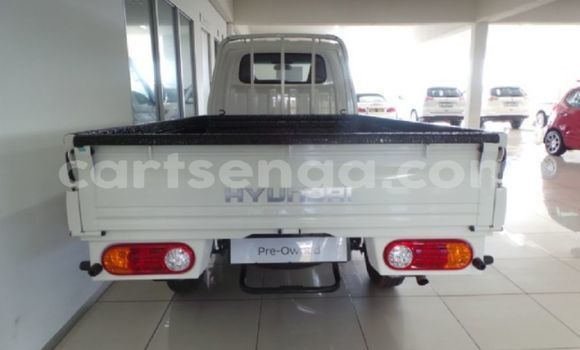 Nunua Ilio tumika Hyundai H1 White Gari ndani ya Hlatikulu nchini Wilaya ya Shiselweni Nunua Ilio tumika Hyundai H1 White Gari ndani ya Hlatikulu nchini Wilaya ya Shiselweni