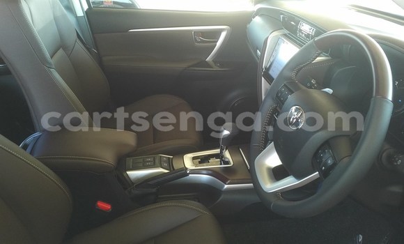 Acheter Occasion Voiture Toyota Hilux Blanc à Hlatikulu, Shiselweni District Acheter Occasion Voiture Toyota Hilux Blanc à Hlatikulu, Shiselweni District