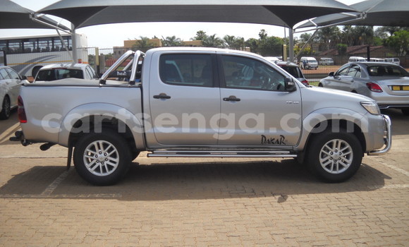 Nunua Ilio tumika Toyota Hilux Silver Gari ndani ya Ezulwini nchini Hhohho Nunua Ilio tumika Toyota Hilux Silver Gari ndani ya Ezulwini nchini Hhohho