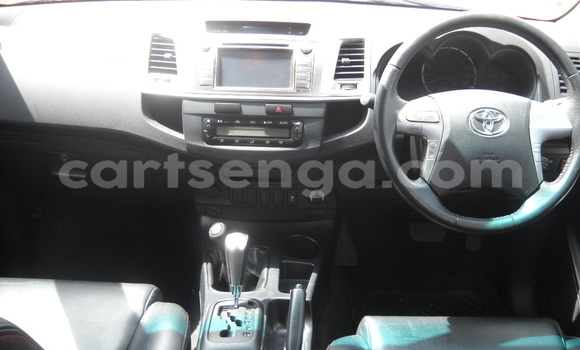 Nunua Ilio tumika Toyota Hilux Silver Gari ndani ya Ezulwini nchini Hhohho Nunua Ilio tumika Toyota Hilux Silver Gari ndani ya Ezulwini nchini Hhohho