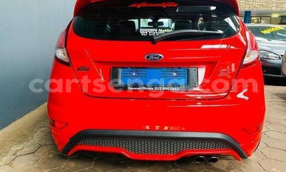 Nunua Ilio tumika Ford Fiesta ST Red Gari ndani ya Ezulwini nchini Hhohho Nunua Ilio tumika Ford Fiesta ST Red Gari ndani ya Ezulwini nchini Hhohho