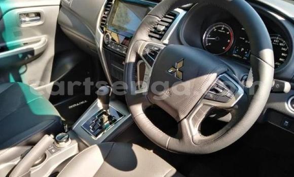 Buy Used Mitsubishi Triton White Car in Manzini in Manzini Buy Used Mitsubishi Triton White Car in Manzini in Manzini