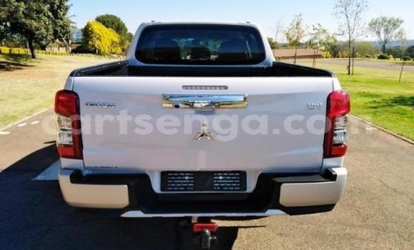 Buy Used Mitsubishi Triton White Car in Manzini in Manzini Buy Used Mitsubishi Triton White Car in Manzini in Manzini