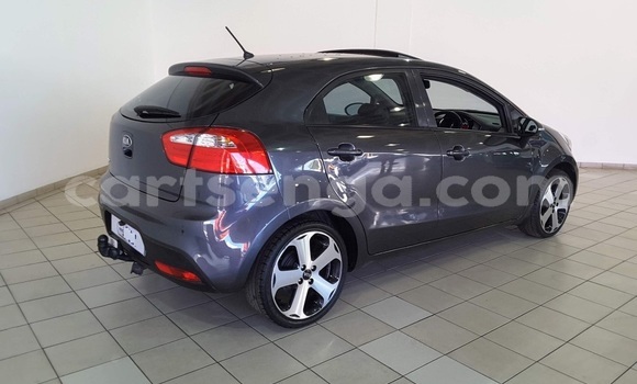 Nunua Ilio tumika Kia Rio Silver Gari ndani ya Ezulwini nchini Hhohho Nunua Ilio tumika Kia Rio Silver Gari ndani ya Ezulwini nchini Hhohho