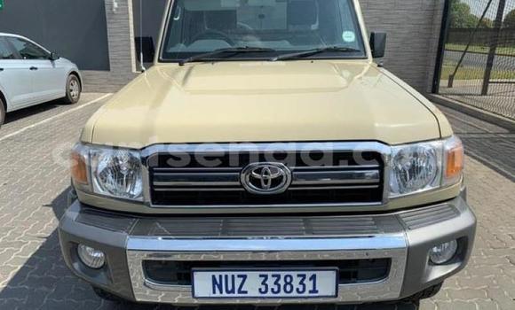 Buy Used Toyota Land Cruiser Beige Car in Mbabane in Manzini Buy Used Toyota Land Cruiser Beige Car in Mbabane in Manzini