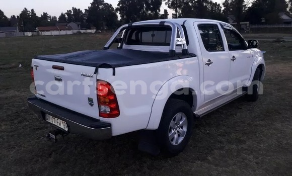 Buy Used Toyota Hilux Black Car in Manzini in Manzini Buy Used Toyota Hilux Black Car in Manzini in Manzini