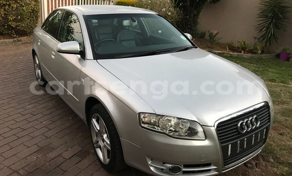 Acheter Occasion Voiture Audi A4 Gris à Hlatikulu, Shiselweni District Acheter Occasion Voiture Audi A4 Gris à Hlatikulu, Shiselweni District