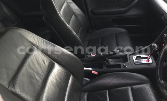 Acheter Occasion Voiture Audi A4 Gris à Hlatikulu, Shiselweni District Acheter Occasion Voiture Audi A4 Gris à Hlatikulu, Shiselweni District