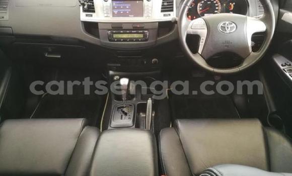 Nunua Ilio tumika Toyota Hilux Silver Gari ndani ya Manzini nchini Manzini Nunua Ilio tumika Toyota Hilux Silver Gari ndani ya Manzini nchini Manzini