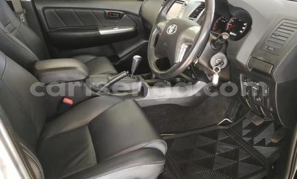 Nunua Ilio tumika Toyota Hilux Silver Gari ndani ya Manzini nchini Manzini Nunua Ilio tumika Toyota Hilux Silver Gari ndani ya Manzini nchini Manzini