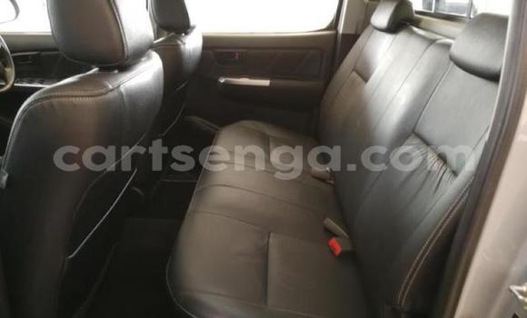 Nunua Ilio tumika Toyota Hilux Silver Gari ndani ya Manzini nchini Manzini Nunua Ilio tumika Toyota Hilux Silver Gari ndani ya Manzini nchini Manzini