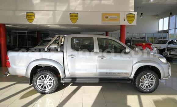 Nunua Ilio tumika Toyota Hilux Silver Gari ndani ya Manzini nchini Manzini Nunua Ilio tumika Toyota Hilux Silver Gari ndani ya Manzini nchini Manzini