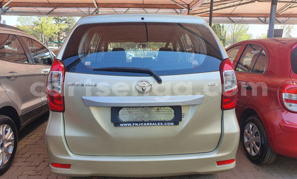 Nunua Ilio tumika Toyota Avanza Beige Gari ndani ya Bulembu nchini Hhohho Nunua Ilio tumika Toyota Avanza Beige Gari ndani ya Bulembu nchini Hhohho