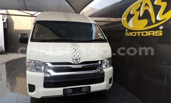 Nunua Ilio tumika Toyota 4Runner White Gari ndani ya Bulembu nchini Hhohho Nunua Ilio tumika Toyota 4Runner White Gari ndani ya Bulembu nchini Hhohho