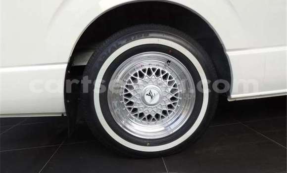 Nunua Ilio tumika Toyota 4Runner White Gari ndani ya Bulembu nchini Hhohho Nunua Ilio tumika Toyota 4Runner White Gari ndani ya Bulembu nchini Hhohho