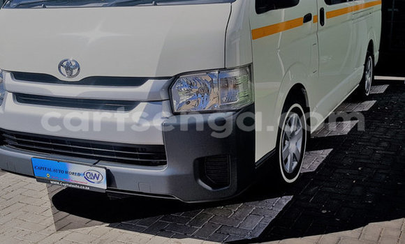 Nunua Ilio tumika Toyota Hiace White Gari ndani ya Hlatikulu nchini Wilaya ya Shiselweni Nunua Ilio tumika Toyota Hiace White Gari ndani ya Hlatikulu nchini Wilaya ya Shiselweni