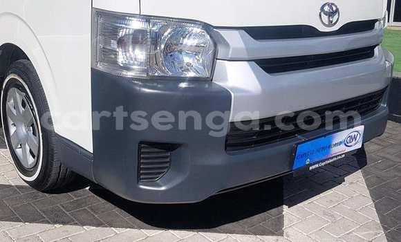 Nunua Ilio tumika Toyota Hiace White Gari ndani ya Hlatikulu nchini Wilaya ya Shiselweni Nunua Ilio tumika Toyota Hiace White Gari ndani ya Hlatikulu nchini Wilaya ya Shiselweni